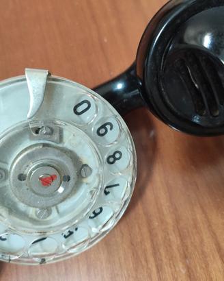 telefono in bachelite anni 60