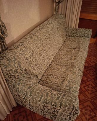 Divano con 2 poltrone e tavolino