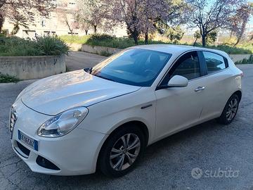alfa romeo Giulietta 1.6 mjt 105cv 2011