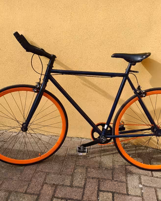 bicicletta scatto fisso 