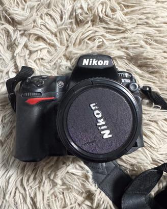 NIKON D700 + NIKKON 85 mm 1.8