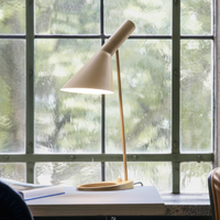 Lampada da tavolo AJ TABLE Louis Poulsen