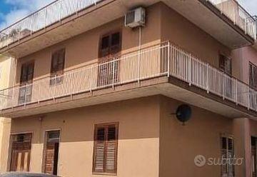 Infissi esterni usati