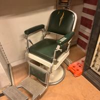 poltrona da barbiere antica