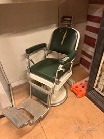 poltrona da barbiere antica