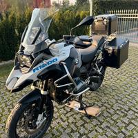 Moto BMW adventure