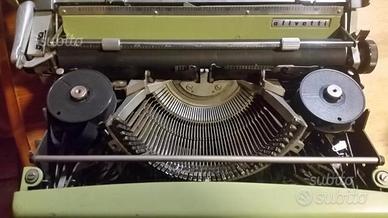 Macchina da scrivere LETTERA 32 OLIVETTI modello p