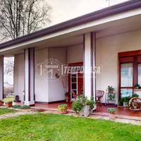 Splendida Villetta Con Giardino E Garage a Marmiro
