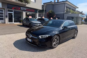 MERCEDES-BENZ A 160 Premium AMG LINE