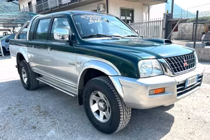 Mitsubishi L200 4 PORTE GANCIO