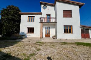 CASA SEMINDIPENDENTE A VIGONOVO