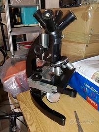 Microscopio fratelli Koristka Milano
