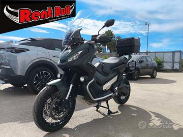 MOTO HONDA ADV 750 VERSIONE USA PARI AL NUOVO