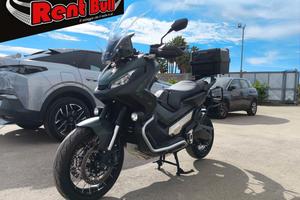 MOTO HONDA ADV 750 VERSIONE USA PARI AL NUOVO