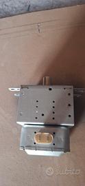 Magnetron 2M218J