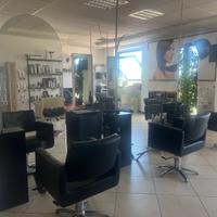 ARREDAMENTO PER PARRUCCHIERE - Gamma MALETTI