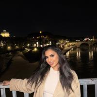 Receptionist , Hostess , Cameriera professionale