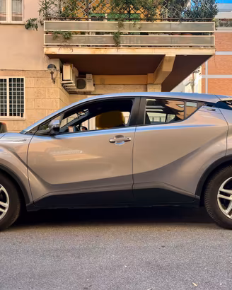 Toyota C-HR 1.8 Hybrid 122 CV - Active e-cvt