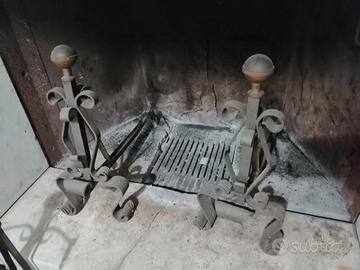 Alari per camino di lavorazione artigianale