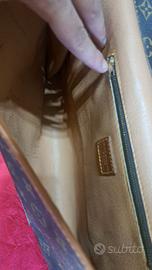Pochette Monogram portadocumenti Louis Vuitton