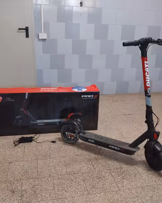 Monopattino Elettrico Ducati Pro II - leggi bene
