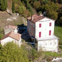Casa colonica con terreni