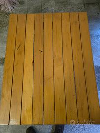 Set da giardino in legno. Tavolo + 3 sedie