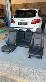 Sedili m sport in pelle