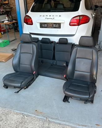 Sedili m sport in pelle