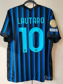 10 Lautaro Martinez, maglia Inter con patch