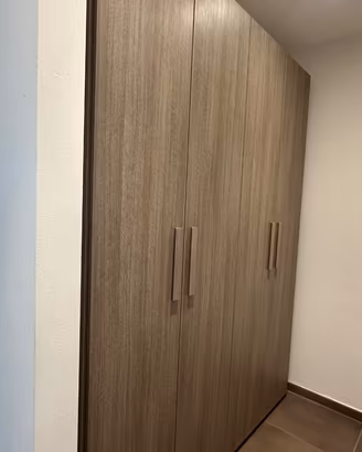 Armadio 4 ante moderno colore rovere