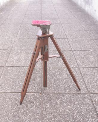 Cavalletto Tripod vintage in legno