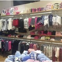 Mobili Arredamento Negozio Abbigliamento