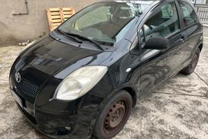 Toyota Yaris 1.3 benzina 12/2007