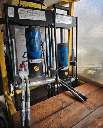 Schiacciatubi ST225 DOA.