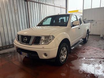 Nissan Navara 2.5 dCi 4 porte Double Cab LE