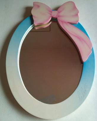 Specchio da parete per bambine in legno dipinto
