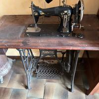Macchina da cucire d’epoca
