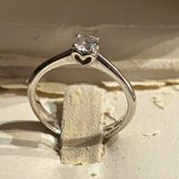 Anello oro bianco 18 kt con diamante certificato