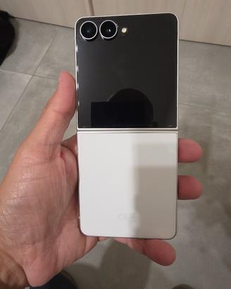 Z FLIP 8 512GB X ALTRO