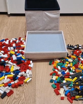 pouf contenitore + mattoncini Lego