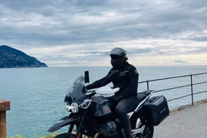 Moto guzzi v85