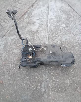 Serbatoio audi a3 8p con pompa