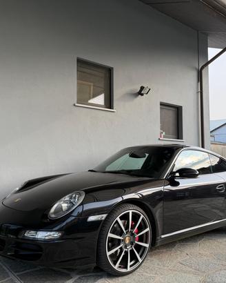Porsche 911 Coupe 3.8 Carrera S