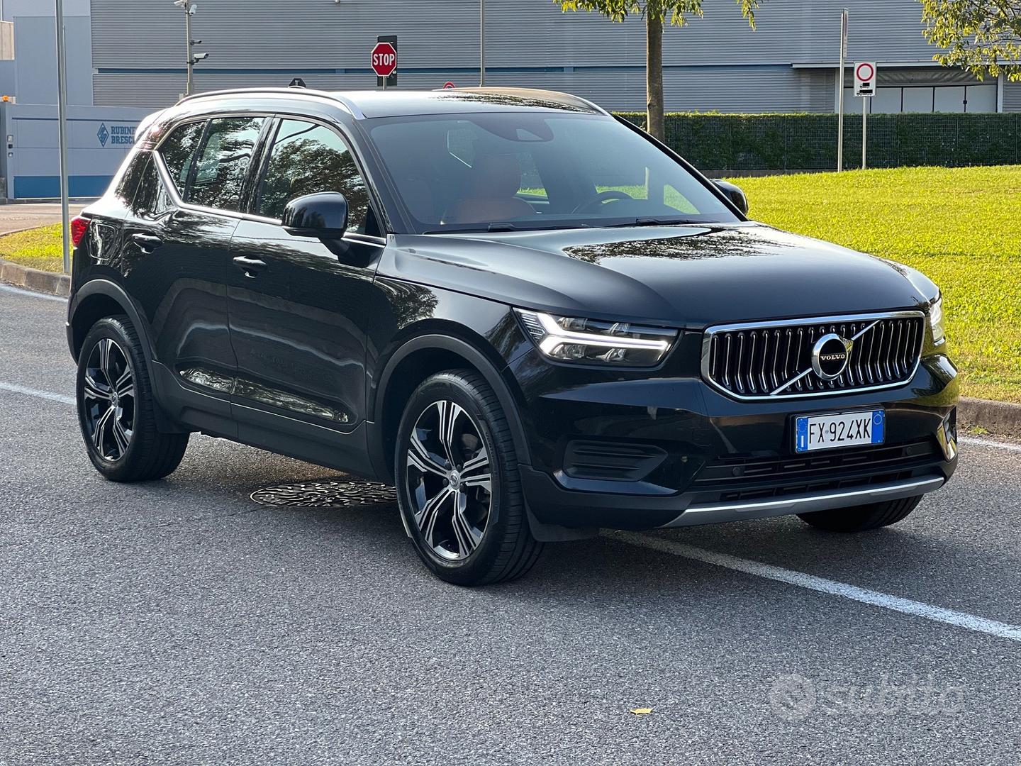 Volvo XC40 (2017-->)