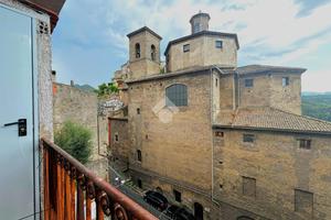 2 LOCALI A SUBIACO
