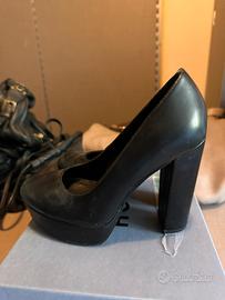 Scarpe con tacco ecopelle nera prima donna