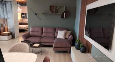 DIVANO MODERNO IN TESSUTO