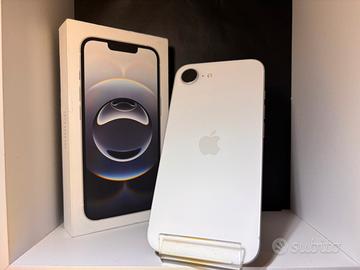 iPhone 16e