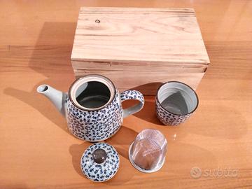 Set da the: teiera in ceramica con filtro e tazza